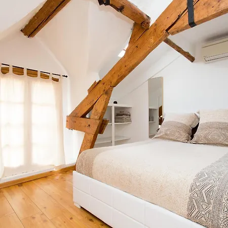 Loft Sleeps 10, Balcony & Garage Cannes
